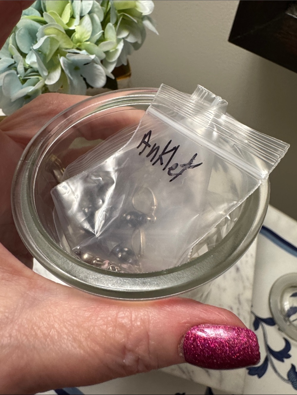 Earrings and rings assorted Clear Glass Apothecary Jar with Lid #1 - 15 pieces - Picture 5 of 5